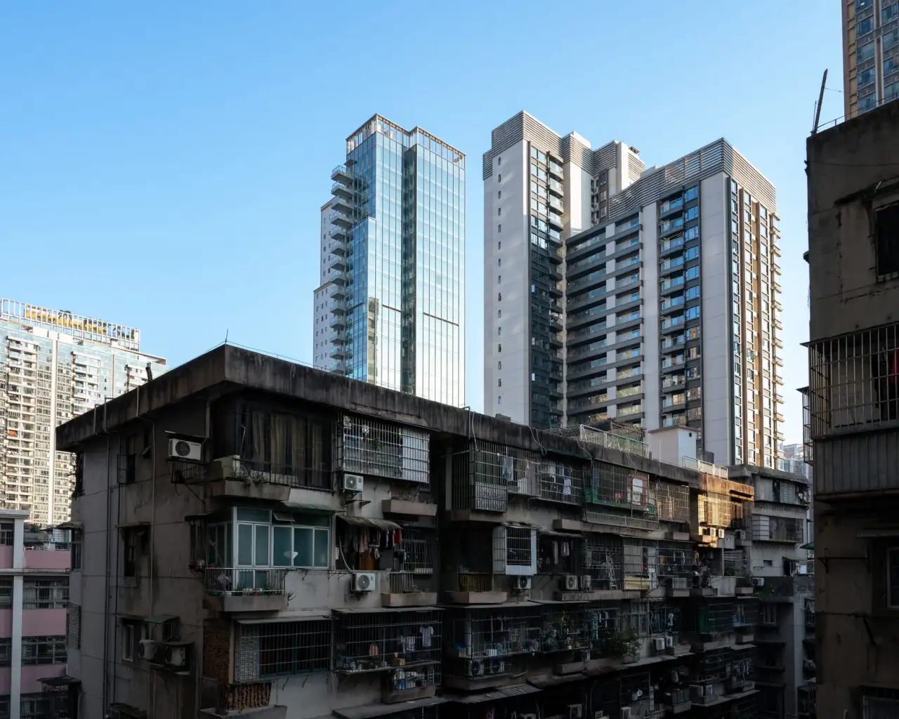 长沙企业办公家具选购指南：办公桌椅与文件柜如何搭配更实用