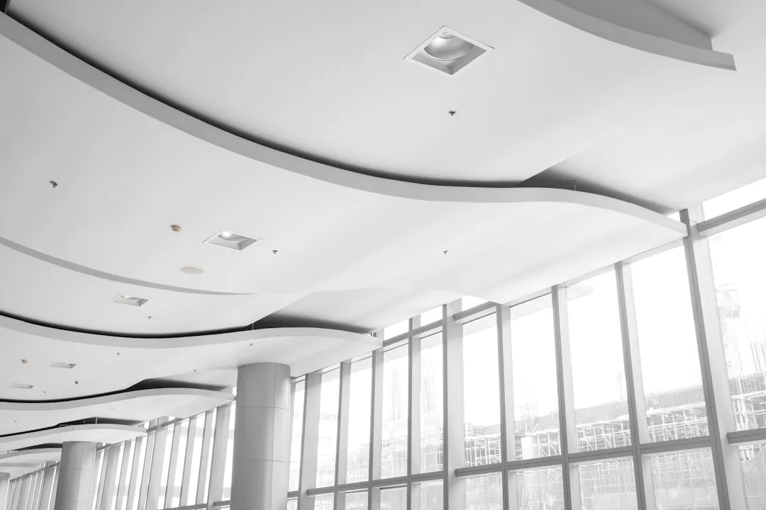 办公家具选购指南:长沙德奥家具助力高效会议空间配置